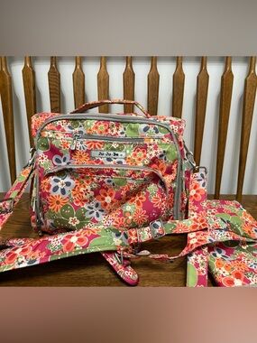 Ju-Ju-Be Be All Messenger Diaper Bag - Perky Perennials Floral - With Changing